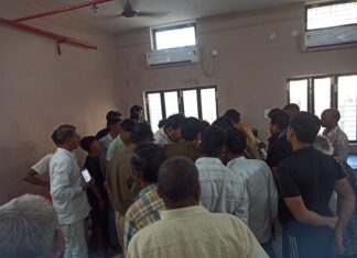 सरेआम दिनदहाड़े मऊरानीपुर में तमंचे से गोली मारने एक युवक गंभीर रूप से घायल