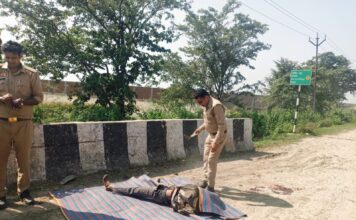 जालौन में सड़क हादसे का दर्दनाक अंत झाड़ियों में घायल मिला 33 वर्षीय युवक, अस्पताल पहुंचते ही मौत